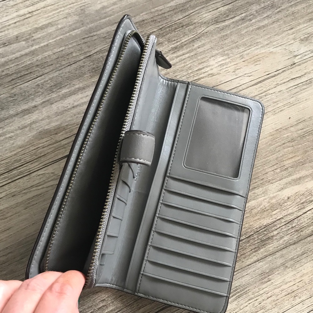 Coach Wallet - Picture 4 of 4